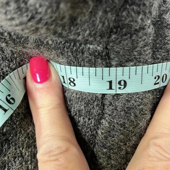 Nanette Lepore Cardigan Gray L Open Front Shawl Collar Pockets Soft 23% Wool EUC - Picture 9 of 11